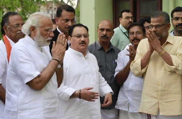 PM Modi visits a hospital after the accident in Kerala