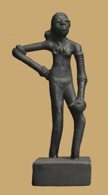 800px-Dancing_Girl_of_Mohenjo-daro