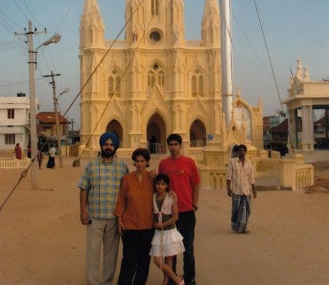 Sidhu-family-on-holida_L