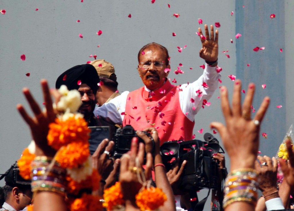 जेल से जमानत पर बाहर आने के बाद डीजी वंजारा.