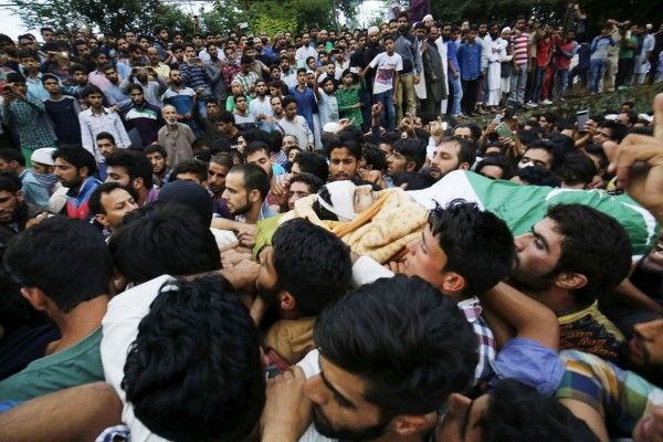 funeral burhan pic farooq javed (1)