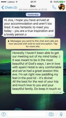 बेवर्ली और जीवा की चैट