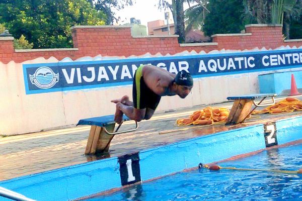 vishwas bas 600x400 - Copy