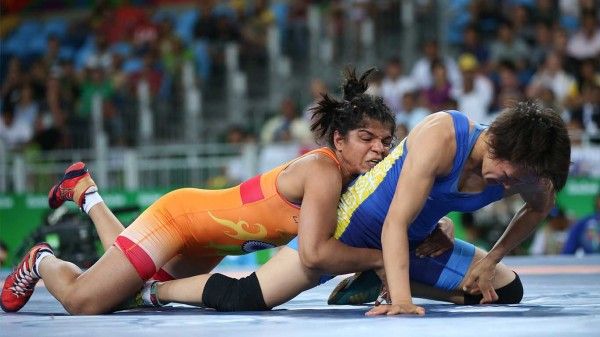 मन तो कर रहा है कि ये तस्वीर शोभा डे को व्हाट्सैप कर दूं.
