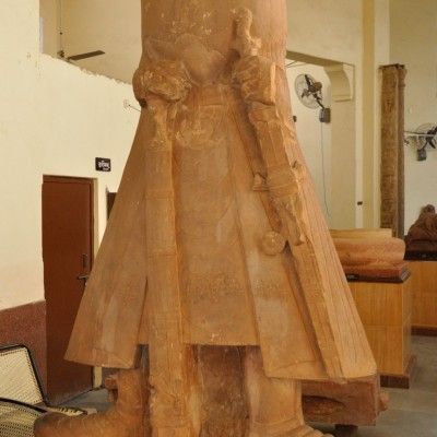 कनिष्क की मूर्ति