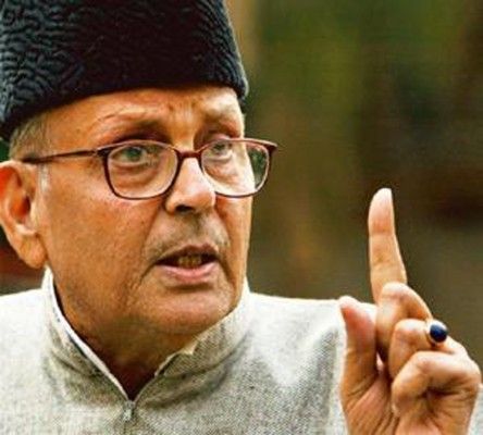 PM-pays-tribute-to-V-P-Singh-on-his-birth-anniversary