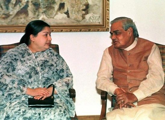 Indian Prime Minister Atal Behari Vajpayee (R) confers with Jayaram Jayalalitha, chief of the southern All India Anna Dravida Munnetra Kazhagam (AIADMK) party, key ally of the ruling coalition, before the start of a meeting of the coordination committe of the ruling Bharatiya Janata Party (BJP) led coalition alliance in New Delhi March 27. The meeting was called to discussed the political situation before the start of Indian parliament session on April 12. SM/TAN