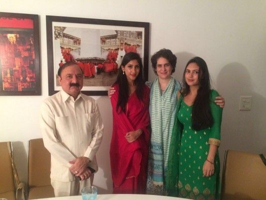 aditi singh raebareli with priyanka gandhi
