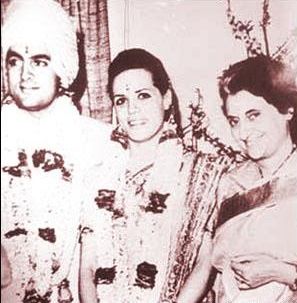 sonia gandhi young (5)