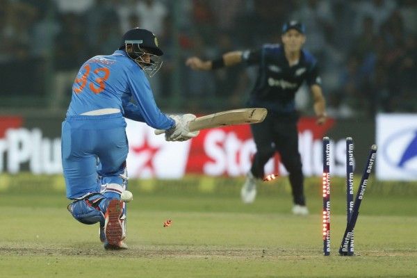 ऐसे हाल में किसी को भी कैरियर की पहली गेंद न खेलनी पड़ी