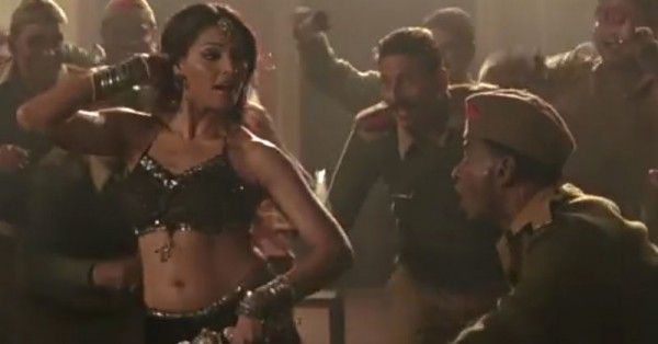 नमक इश्क का गाने में बिपाशा