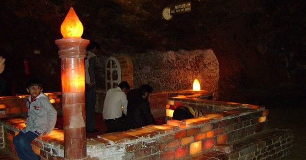 खेवरा की खान में बनी मस्जिद