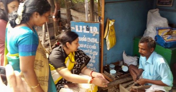 मोची की दुकान पर स्मृति