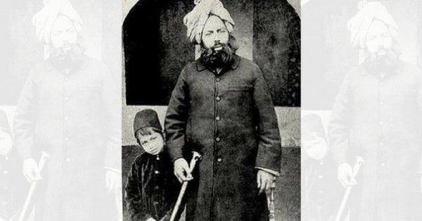 गुलाम अहमद ने दो शादियां की थीं. पहली बीवी से दो बच्चे थे दूसरी से चार.