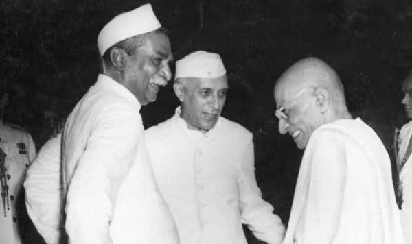 c-rajagopalachari-with-nehru-and-dr-rajendra-prasad