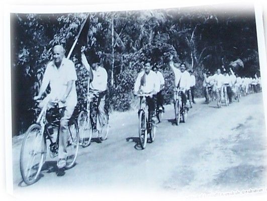 शुरुआत में मायावती और कांसीराम ने सायकिल पर लंबी यात्राएं की हैं