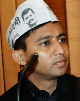आम आदमी पार्टी के यूपी के प्रवक्ता वैभव महेश्वरी