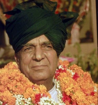 देवी लाल महम सीट से चुनाव लड़ते थे