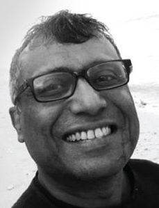 महेश मथाई.