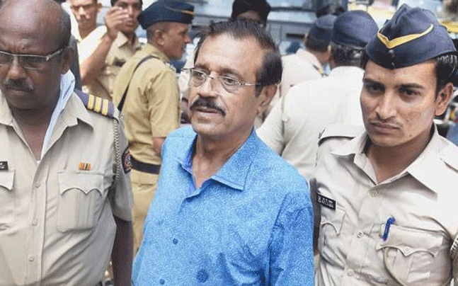 कानून उसे सज़ा सुना पाता, उस से पहले ही मुस्तफा दोसा की मौत हो गई