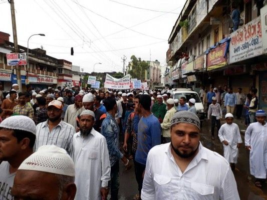 इम्तियाज़ुद्दीन काज़ी और सोहेल भाई क़ादरी. 
