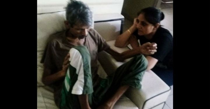 अपनी पत्नी के साथ.