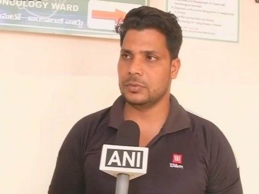 आहना के पिता मोहम्मद अफज़ल.