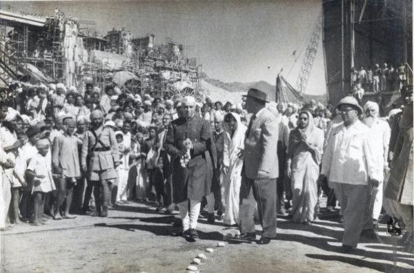 भाखड़ा-नागल बांध के दौरे पर नेहरू 