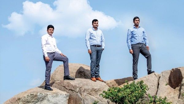 रोहित चेन्नामनेनी, चैतन्य पेड्डी और जयंत प्रसाद(बाएं से दाएं)
