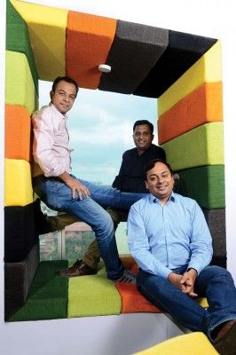 सौरभ गर्ग(बाएं), अखिल गुप्ता(बीच में) और अमित अग्रवाल