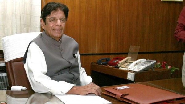 2004 में सांसद बने तो उन्हें मनमोहन सिंह की सरकार में विदेश राज्यमंत्री बनाया गया था.