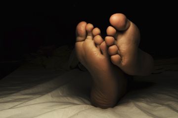 feet-sleep-1