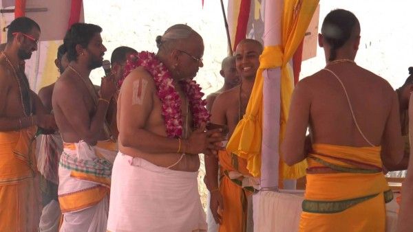 फलाहारी बाबा