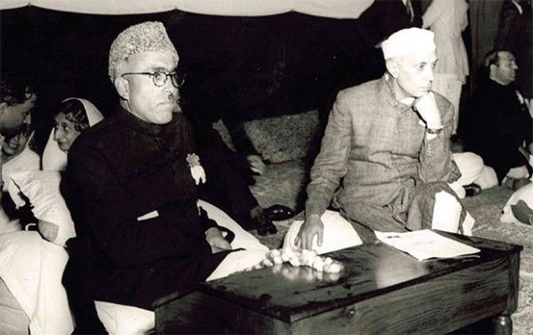 पंडित नेहरू और शेख अब्दुल्ला 