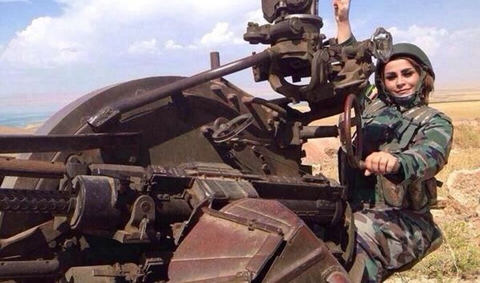 इराक की सरकार और कुर्दों के बीच रिश्ते बहुत अच्छे नहीं रहे. ISIS चूंकि दोनों का दुश्मन है, इसीलिए उन्होंने साथ मिलकर लड़ने का फैसला किया.