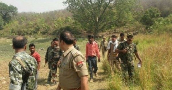 बबली कोल को पकड़ने के लिए पाठा के जंगलों में सर्च अभियान में लगी पुलिस.