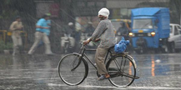 बारिश में बंगलुरु खूबसूरत लगता है.
