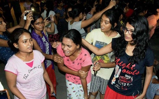 बीएचयू की छात्राओं की सुरक्षा को लेकर मांगें लंबे समय से लंबित हैं