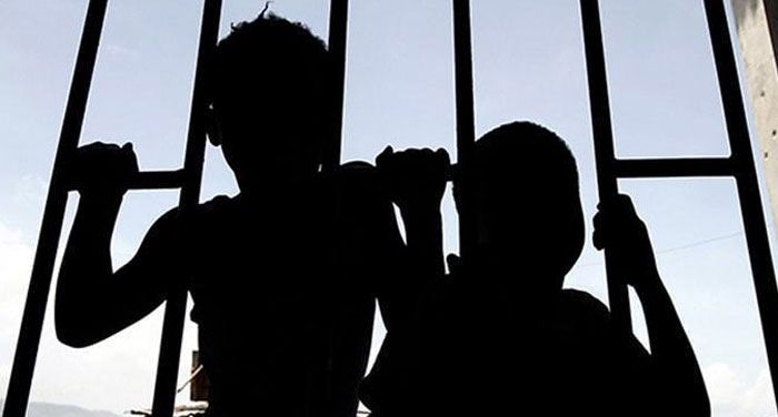 मौलवी ने अदालत में कहा कि उसे अपने बचाव के लिए और खुद को निर्दोष साबित करने के लिए थोड़ा वक्त चाहिए.