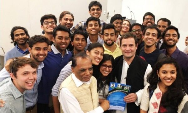 राहुल गांधी से युवाओं ने खुलकर किए सवाल.