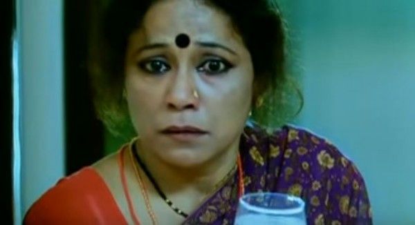 'ये मेरा इंडिया' फिल्म के एक दृश्य में सीमा बिस्वास