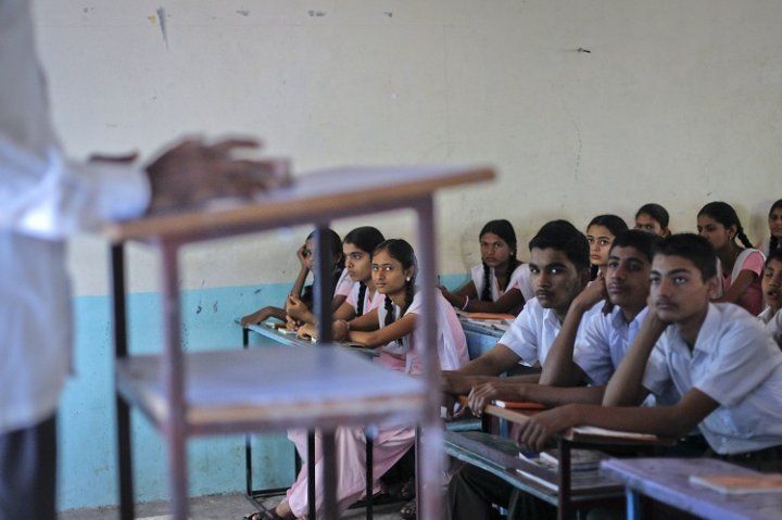 भारत में पढ़ाई का स्तर लगातार गिरा है