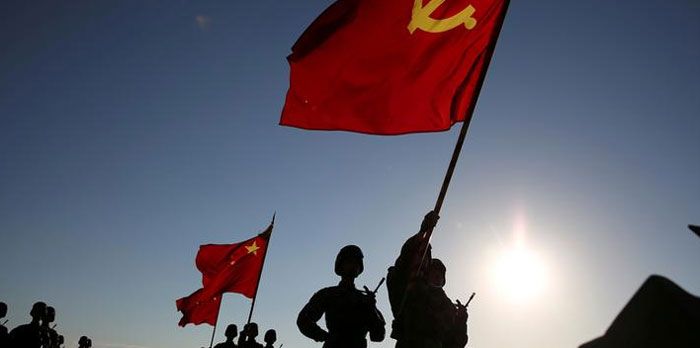 PLA को आधुनिक बनाने के लिए चीन ने पिछले करीब दो दशकों में बेतहाशा पैसा खर्च किया है.