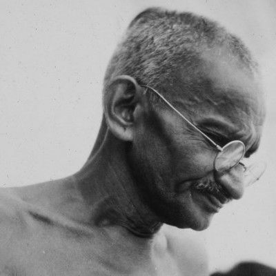 न्यज एजेंसी AP के पत्रकार जेम्स ए मिल्स ने 1931 में गांधी जी की ये तस्वीर ली थी.