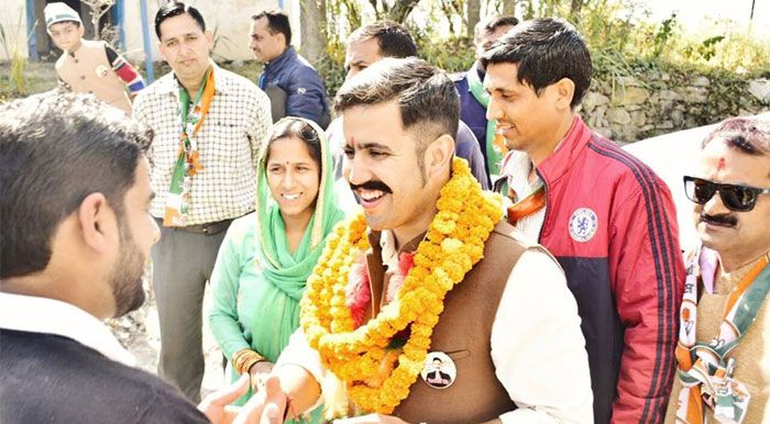 र्र्ररक्क्क्क्