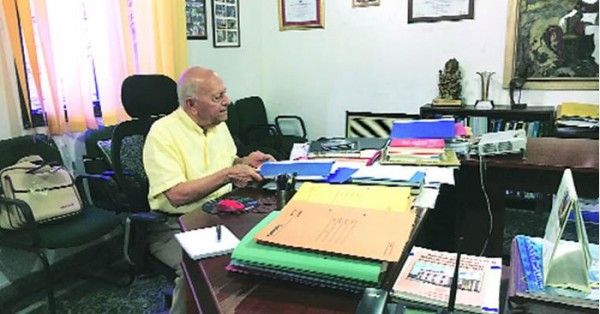 दिल्ली में डॉ. प्राण की एक तस्वीर