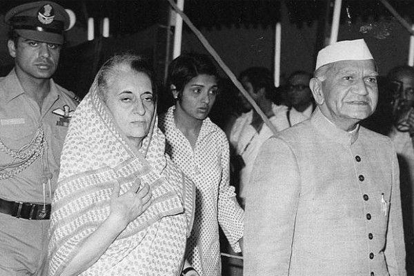 फखरुद्दीन अली अहमद उस समय खाद्य मंत्री हुआ करते थे.