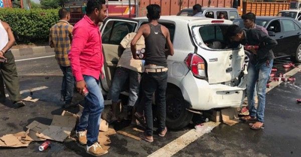 बुराई को खत्म करने के लिए कृत-संकल्पित गुजराती बियर लूटकर खत्म करने पहुंच गए