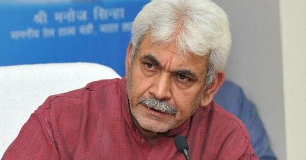 नए मेथेड्स की घोषणा करने वाले टेलिकॉम मंत्री मनोज सिन्हा