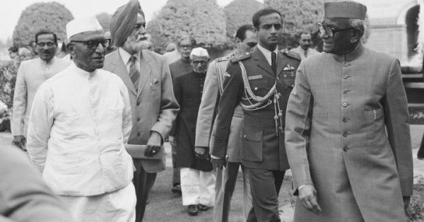 नीलम संजीव रेड्डी और मोरारजी देसाई